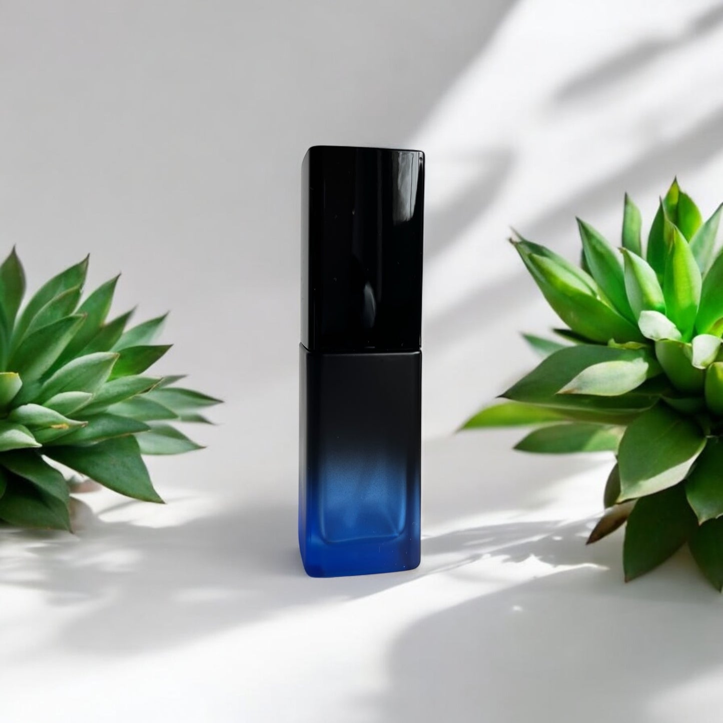 Pumpflasche 40ml Glas Blau/Schwarz